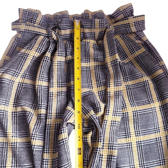 Women's HOT KISS Elastic Waist Casual Pants in Black, White, & Gold Plaid - Sm - Picture 7 of 9